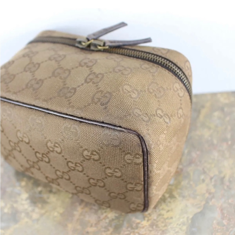 GUCCI GG CANVAS VANITY BAG/ COSMETIC CASE - Picture 7 of 9